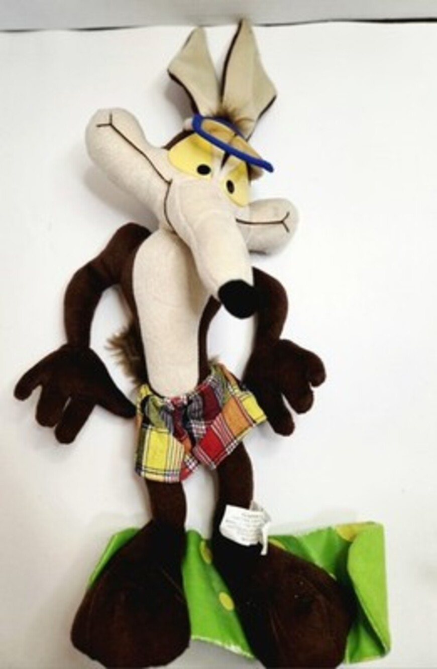 Nanco Looney Tunes Wile E. Coyote "Surfer" plush 14 Inch 2003